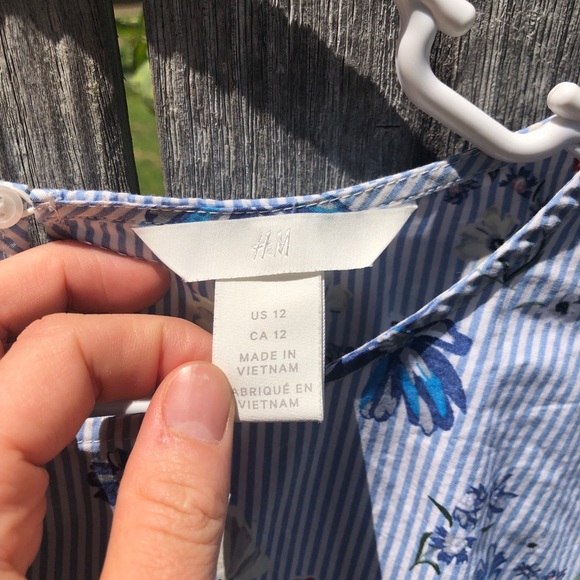 H&M Blue Floral Stripe Short Sleeve Blouse - Picture 5 of 8